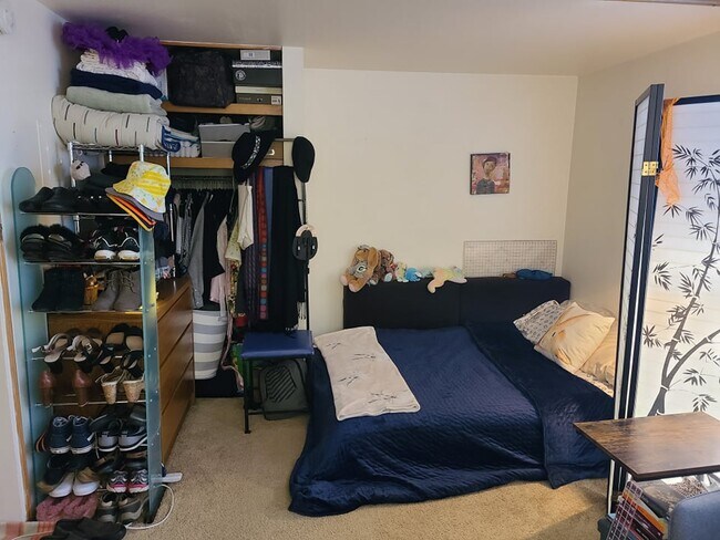 Foto del edificio - 332 W Wilson St