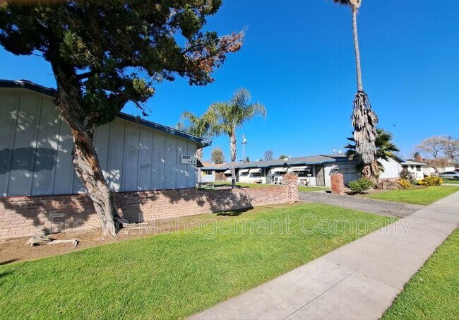 Building Photo - 1305 N Garden Ave