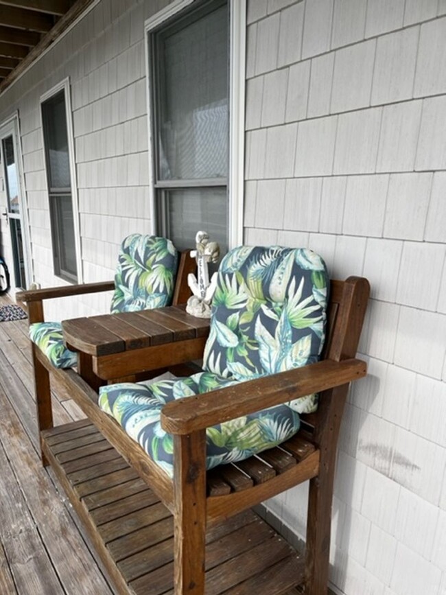 Foto del edificio - SEASONAL RENTAL 2 Bedroom Condo in Surf City