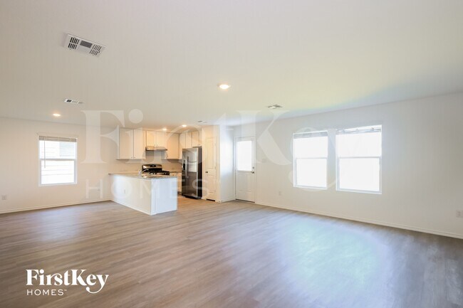 Foto del edificio - 6611 Scarecrow Wy