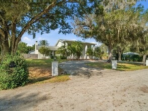 Building Photo - 4920 Shady River Ln