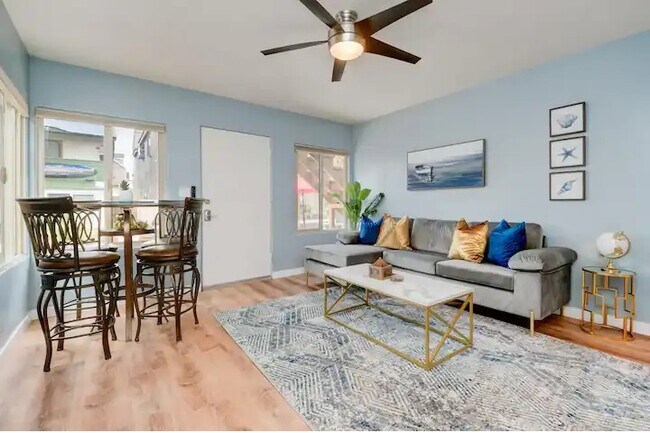 Foto del edificio - 817 Island Ct