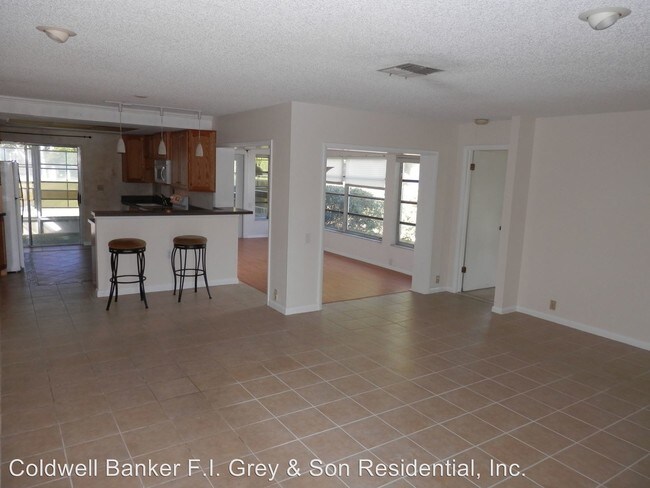 Building Photo - 3539 Hogan Dr