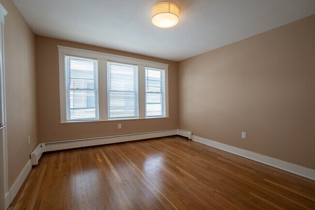 Foto del edificio - 83 Grant St