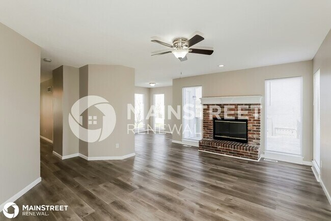 Building Photo - 704 NW 113Th St, Kansas City, MO 64155