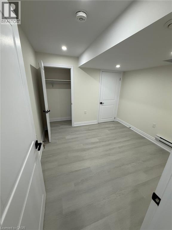 Photo du bâtiment - 831 Sobeski Ave