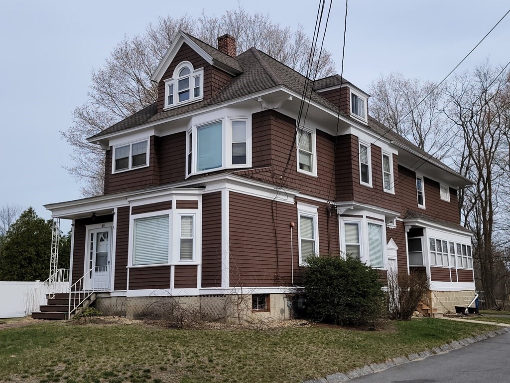 49 Mt Pleasant St Unit 1, Billerica, MA 01862 Room for Rent in