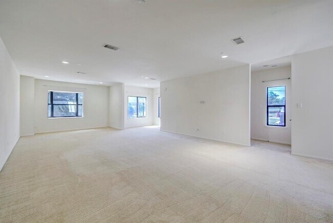 Building Photo - 3503 Canfield St