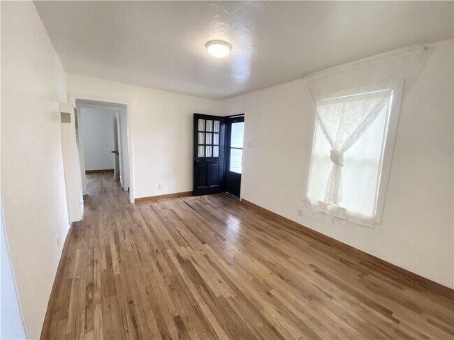 Foto del edificio - 1303 Walnut Ave