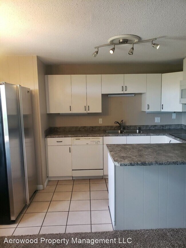 Building Photo - 2 br, 2 bath House - 14110 Foothill Lane