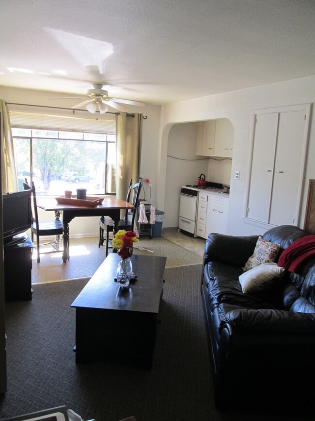 Photo - 425 Coffman St Apartment