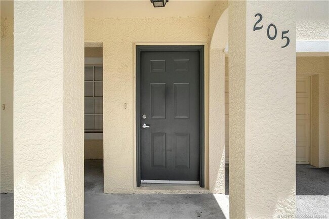 Foto del edificio - 170 SW Peacock Blvd