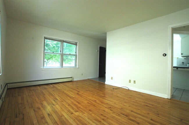 Building Photo - 2617 Fairfield Place