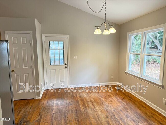 Foto del edificio - 6137 River Landings Dr