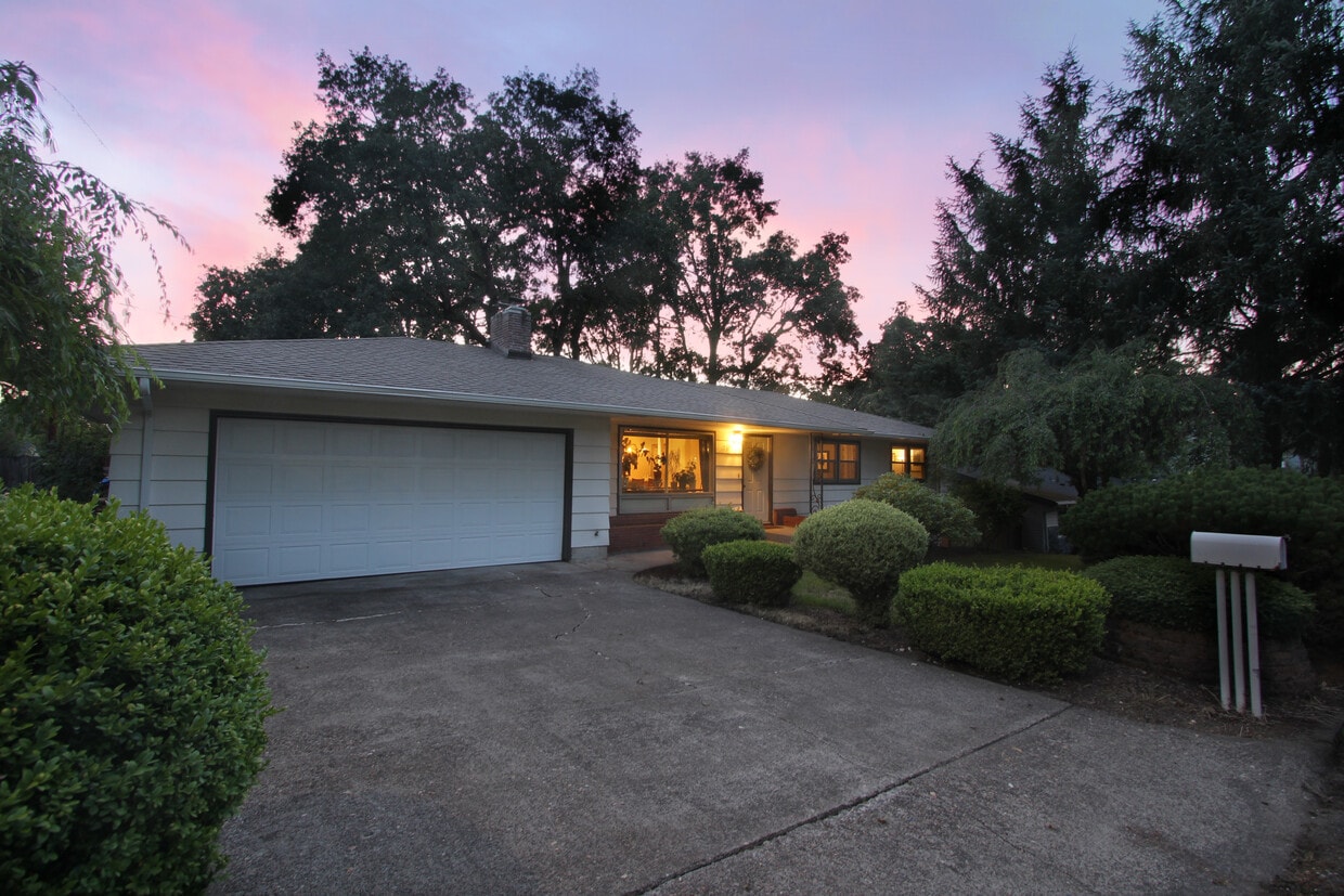 Foto principal - 10847 SW 59th Ave