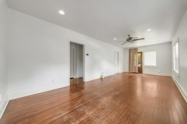 Building Photo - 917 Fugate St