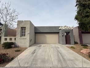 Building Photo - 112 Woolman Rink Ave