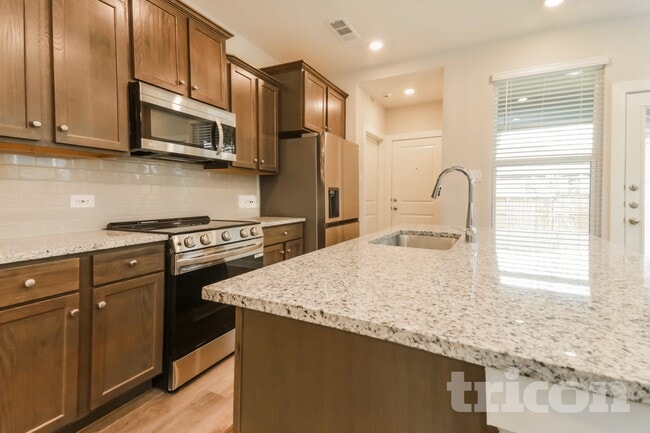 Interior Photo - Tricon Trinity Falls