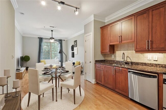 Foto del edificio - 1055 Piedmont Ave NE