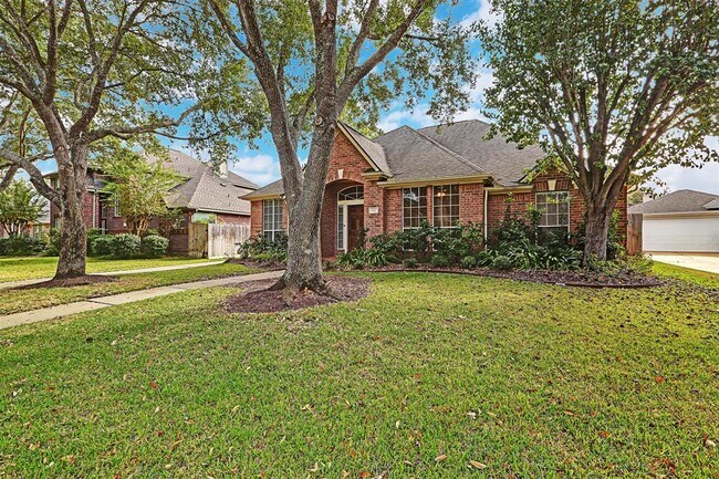 Building Photo - 614 Airybrook Ln