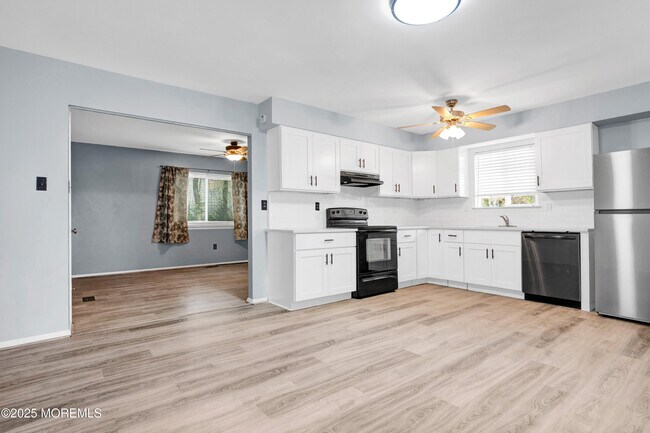 Foto del edificio - 207 Coville Dr