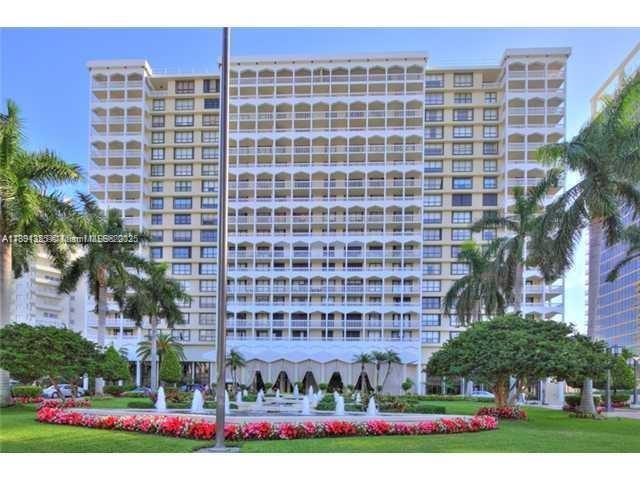 Foto del edificio - 9801 Collins Ave