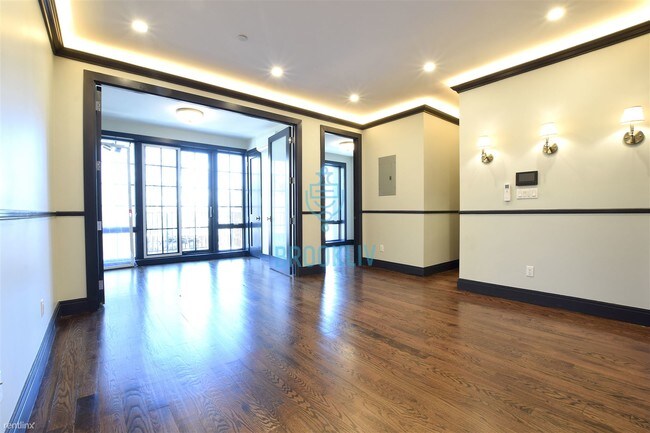 Foto del edificio - 4 br, 3 bath Apartment - 920 Pacific St 4F