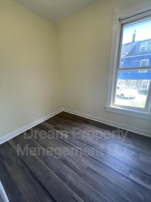Building Photo - 4712 W Polk St
