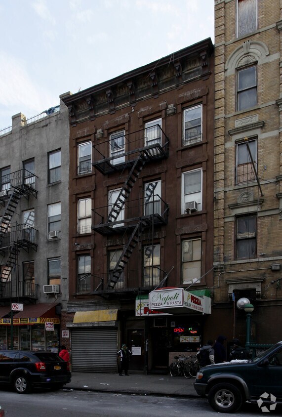 Primary Photo - 152 E 110th St