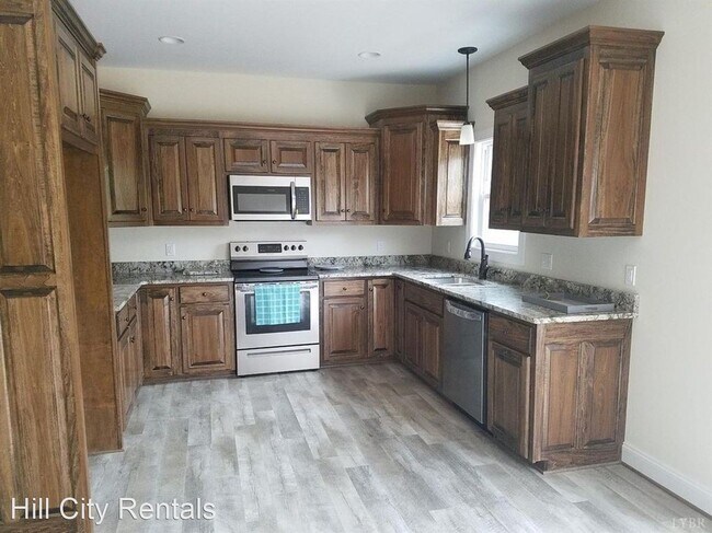 Foto del edificio - 3 br, 2 bath House - 4650 Colonial Highway