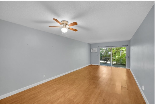 Foto del edificio - 2115 NE 42nd Ct