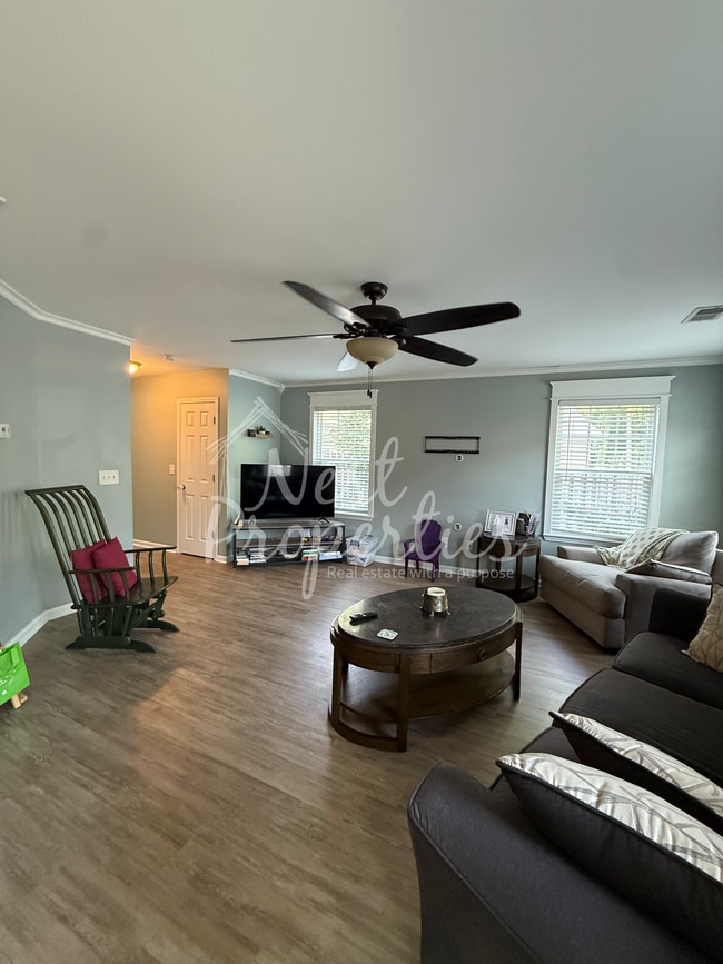 Building Photo - 232 Sturton Dr
