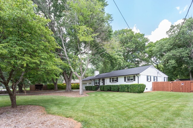 Building Photo - 6124 Auburndale Dr