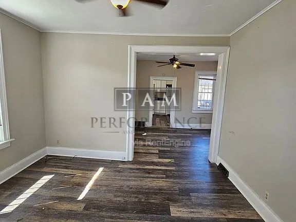 Foto del edificio - 2028 W Michigan St