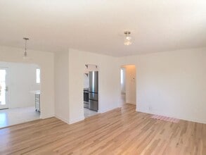 Building Photo - 2715 Santa Monica Ave SE