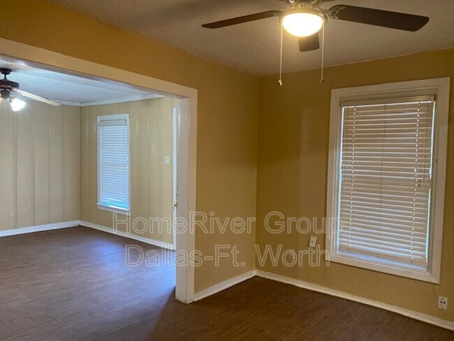 Foto del edificio - 7132 Ruth St