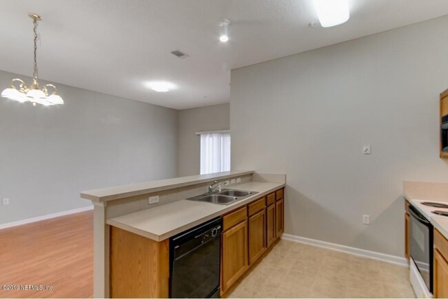 Building Photo - 5101 Playpen Dr