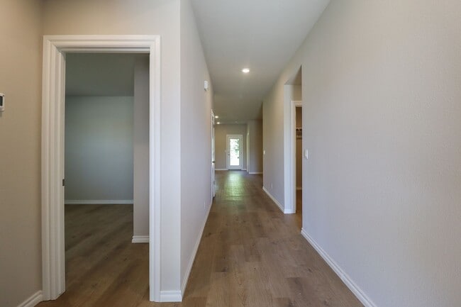 Building Photo - Brand New D.R. Horton Home in Bixby - 4 Be...