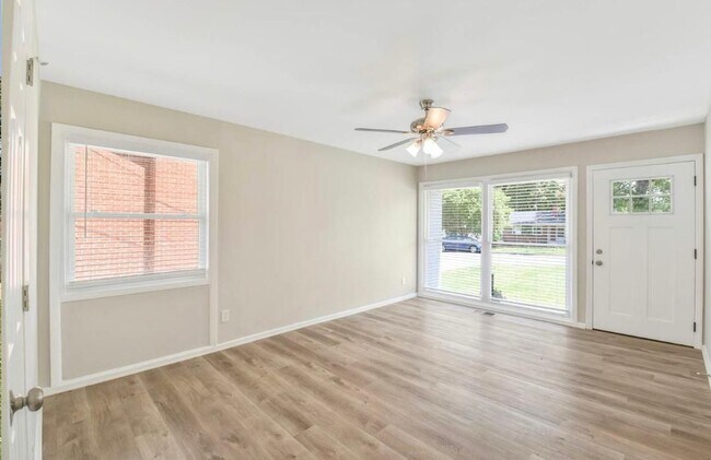 Foto del edificio - 1841 Haines St