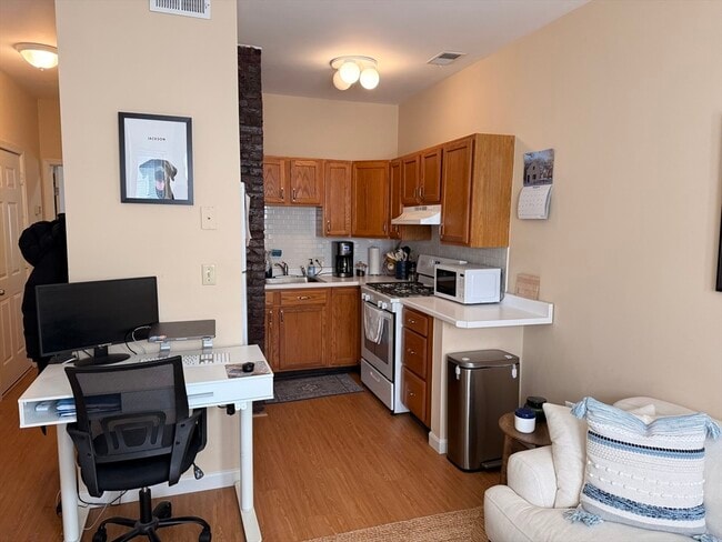 Foto del edificio - 506 E 8th St