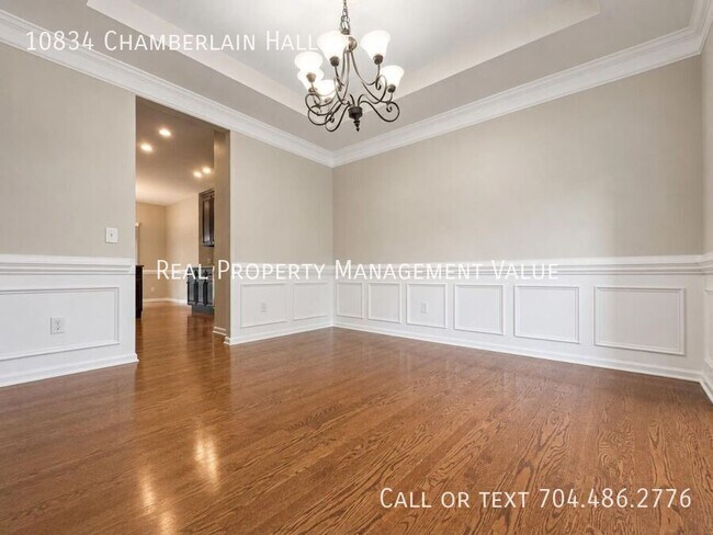 Foto del edificio - 10834 Chamberlain Hall Ct