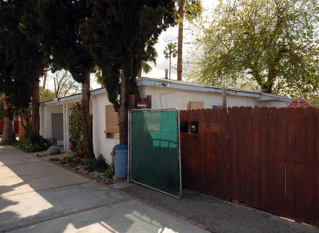 Building Photo - 7314-7322 Woodley Ave