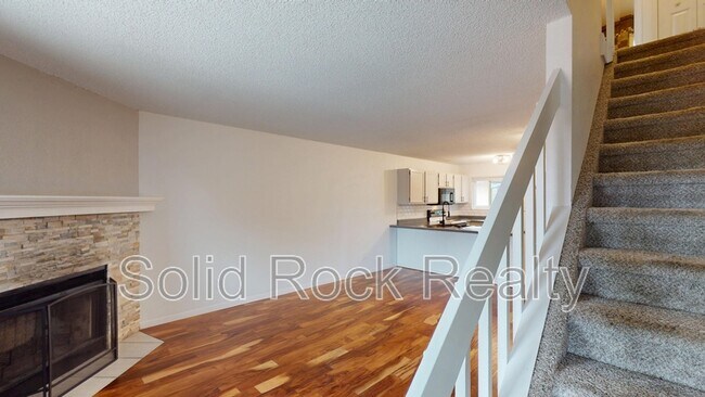 Building Photo - 1297 Vondelpark Dr