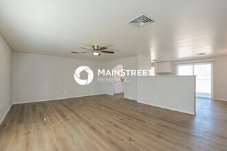 Building Photo - 2542 W Vereda De La Tierra