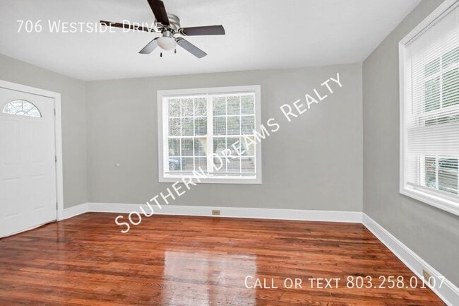 Building Photo - 706 Westside Dr