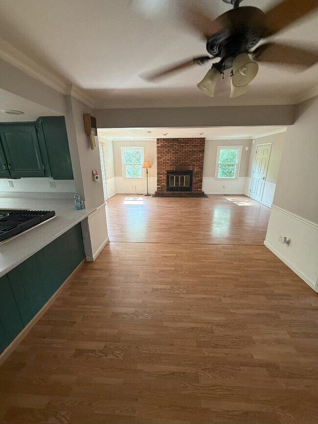 Foto del edificio - 116 Woodview Ct