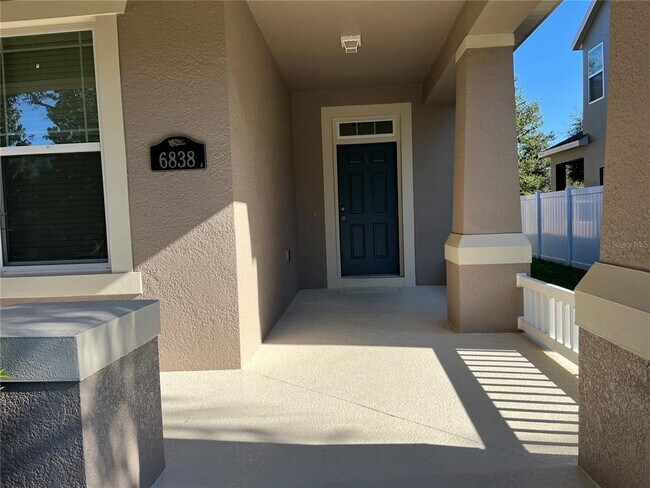 Foto del edificio - 6838 Point Hancock Drive