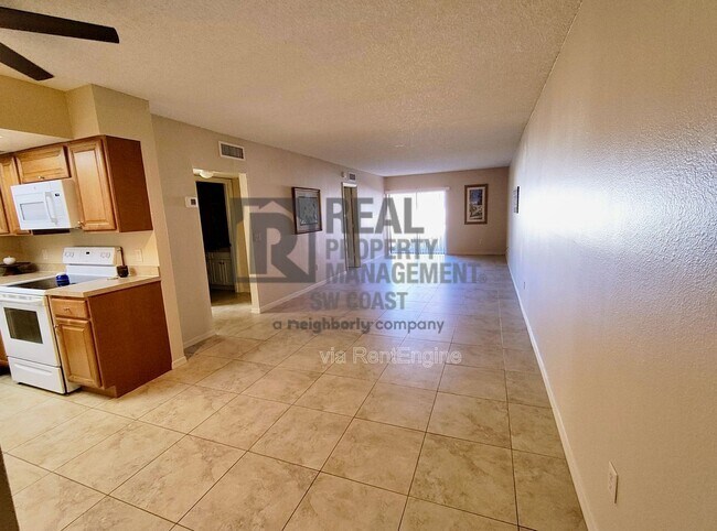 Foto del edificio - 12471 McGregor Blvd