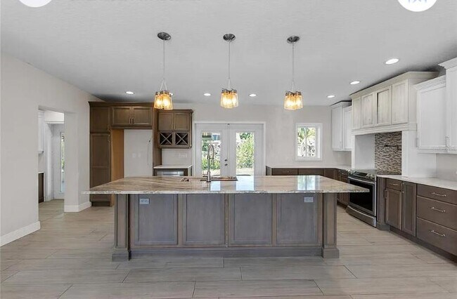 Foto del edificio - 4612 7th St Ct E