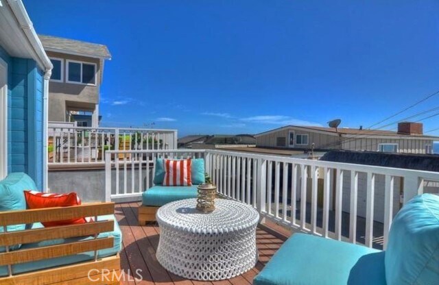 Primary Photo - 1245 Gaviota Dr